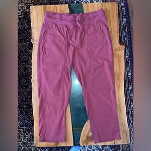 Lululemon Dance Studio Cropped Midrise